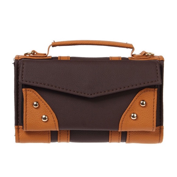 Harry Potter Hogwarts School Trunk Clutch Handbag Crossbody - Picture 2 of 16